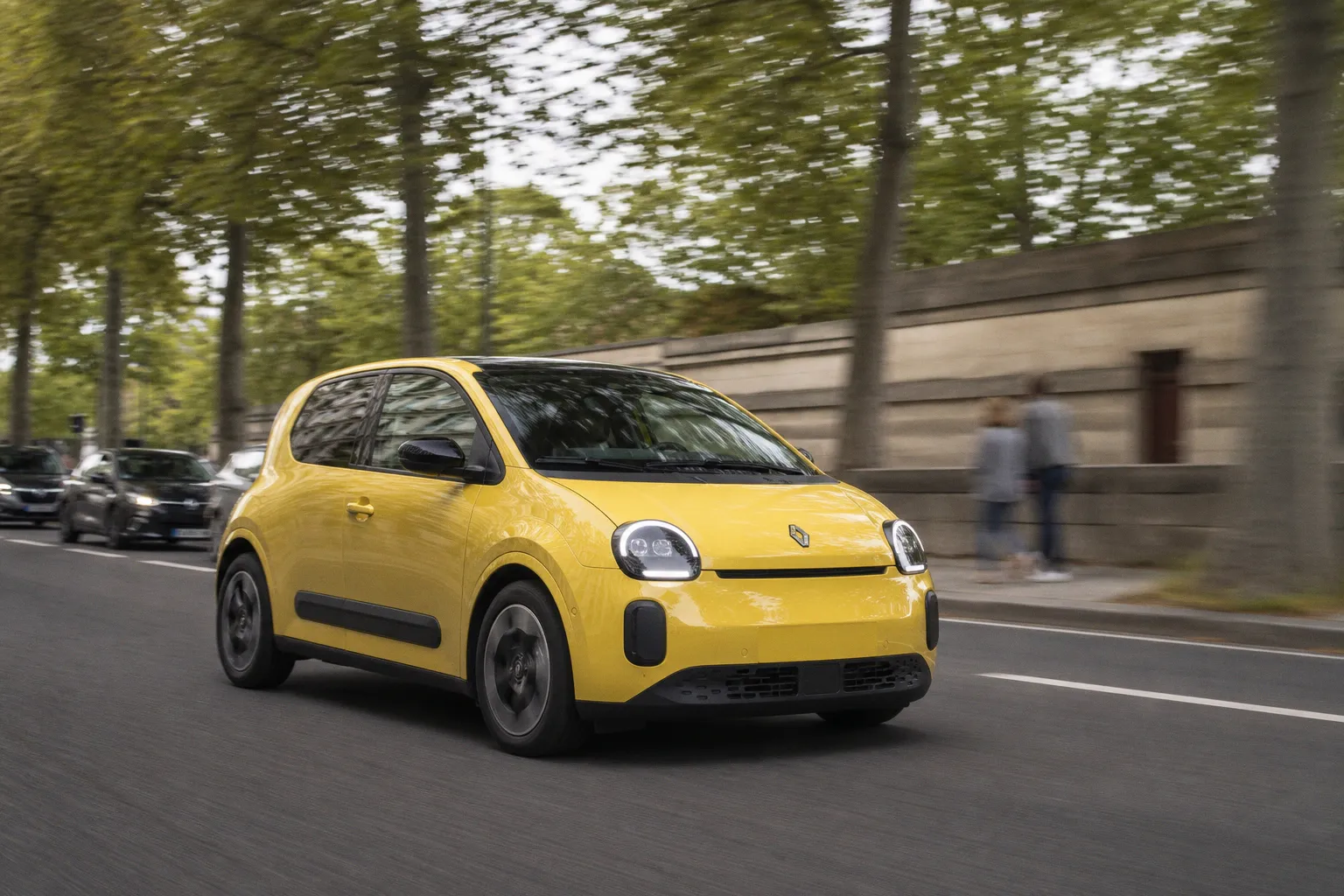 European EV Manufacturers Downsize to Compact Models Like Renault Twingo E-Tech to Rival Bloated SUVs and